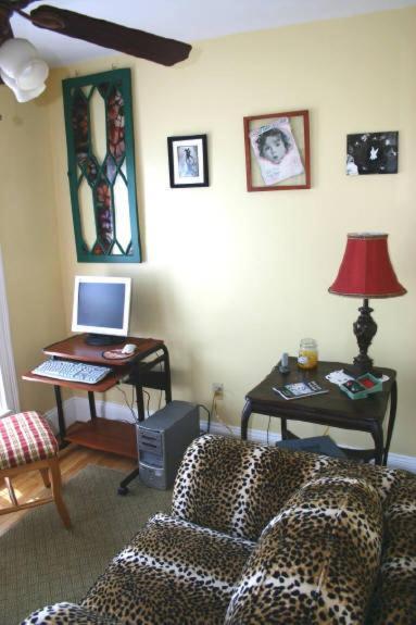 The Young House Bed And Breakfast Millinocket Extérieur photo